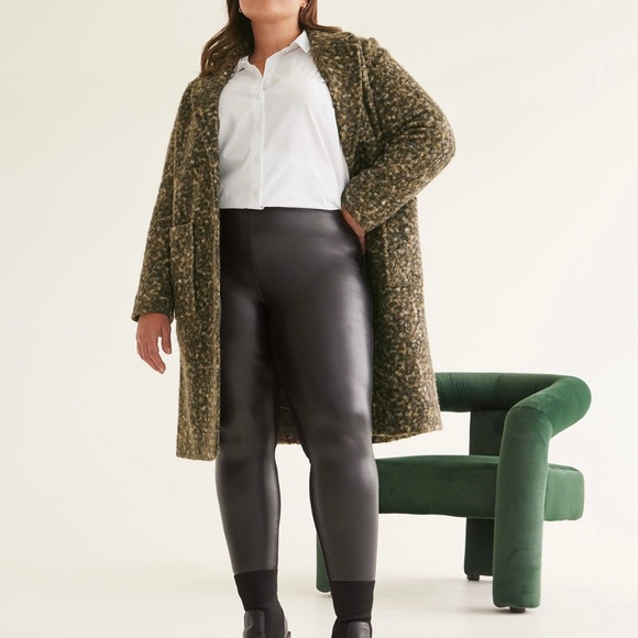 Penningtons Faux Leather Leggings - Picture 3 of 12